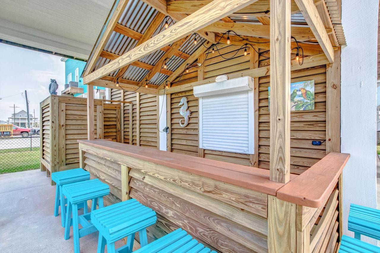 Spring Break Specials! Front Row Views - Tiki Bar - Playground Villa Bolivar Peninsula Exteriör bild