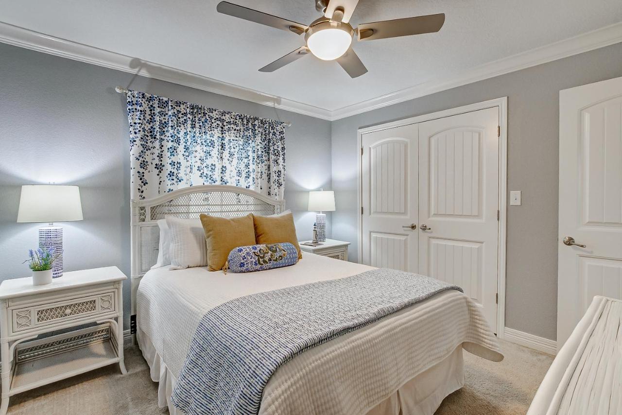 Spring Break Specials! Front Row Views - Tiki Bar - Playground Villa Bolivar Peninsula Exteriör bild