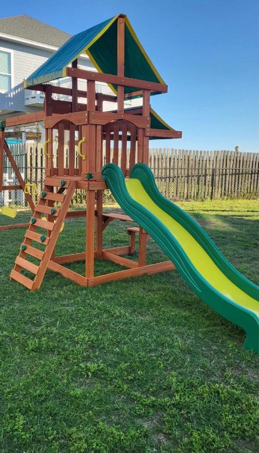 Spring Break Specials! Front Row Views - Tiki Bar - Playground Villa Bolivar Peninsula Exteriör bild